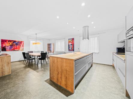 1.jpg | Prodej - dům/vila, 230 m²