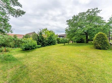 . | Prodej - pozemek pro bydlení, 1 272 m²