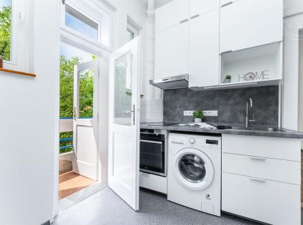 . | Pronájem bytu, 2+kk, 50 m²