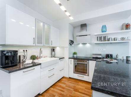 . | Prodej bytu, 4+kk, 118 m²