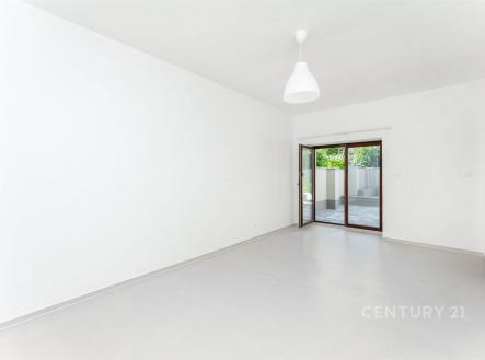 . | Pronájem bytu, 2+1, 67 m²