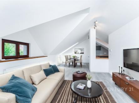 . | Pronájem bytu, 2+kk, 65 m²