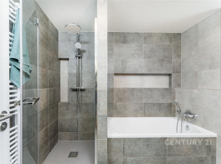 . | Prodej bytu, 3+kk, 70 m²