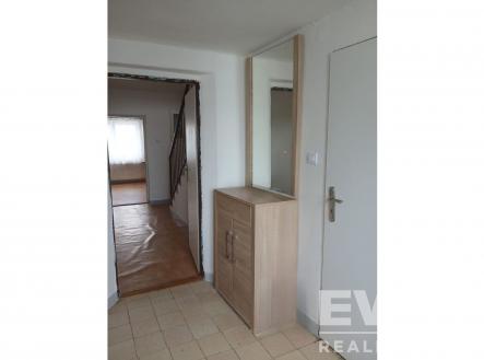 . | Prodej - dům/vila, 330 m²