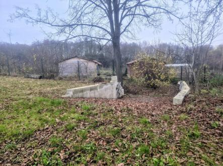 Prodej stavebního pozemku 806 m² v klidné venkovské lokalitě Sedlec-Prčice - Mrákotice, okr. Příbram | Prodej - pozemek pro bydlení, 806 m²