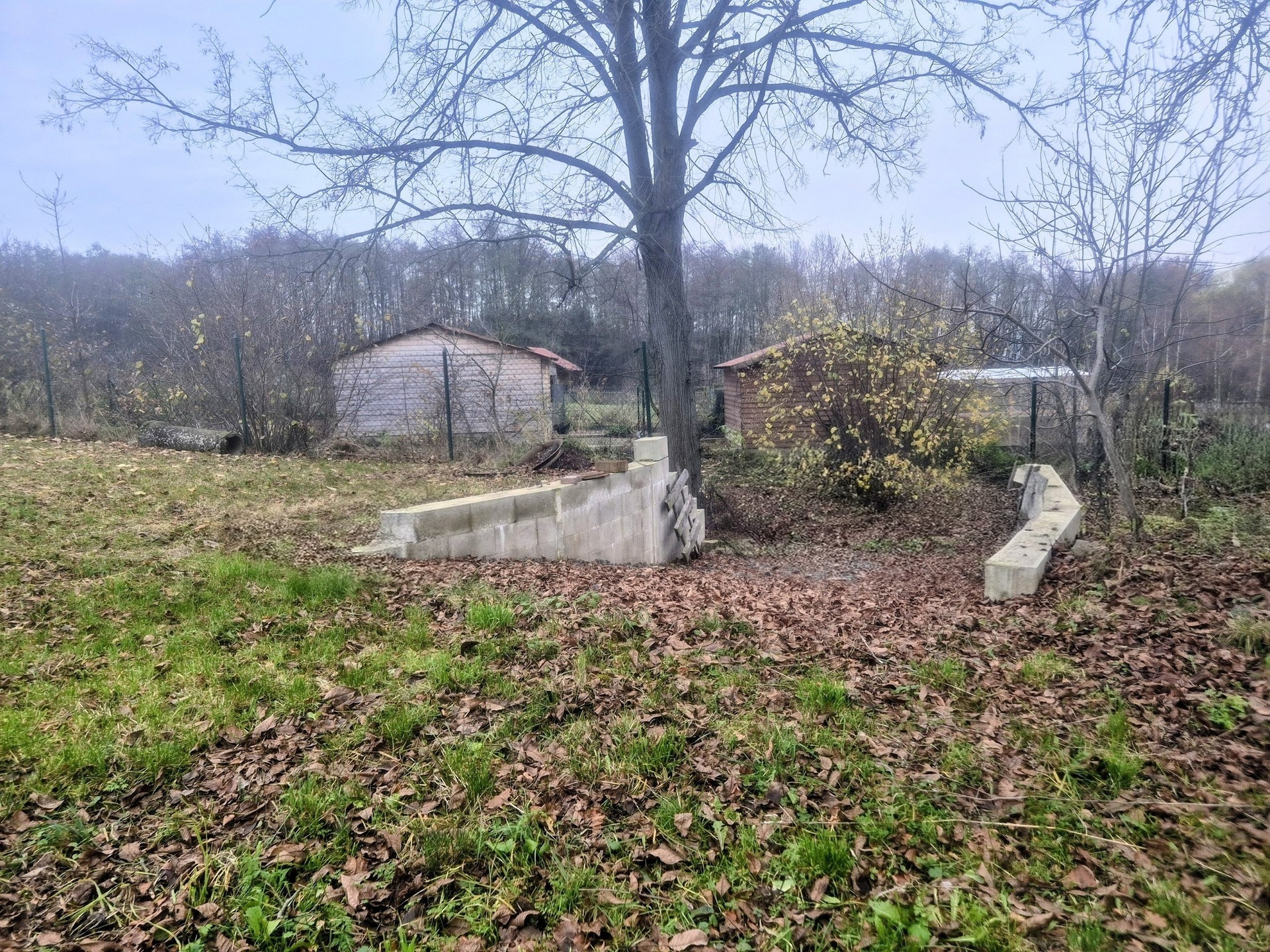 Prodej stavebního pozemku 806 m² v klidné venkovské lokalitě Sedlec-Prčice - Mrákotice, okr. Příbram