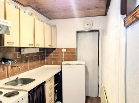 Prodej rodinného domu 98 m² k rekonstrukci, Neuměřice okres Kladno | Prodej - dům/vila, 98 m²