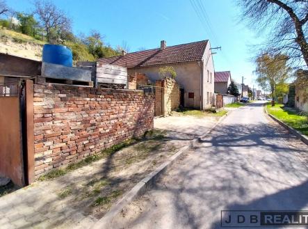 příjezd .. | Prodej - pozemek pro bydlení, 821 m²