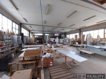 hala  (3) | Prodej - komerční objekt, sklad, 275 m²