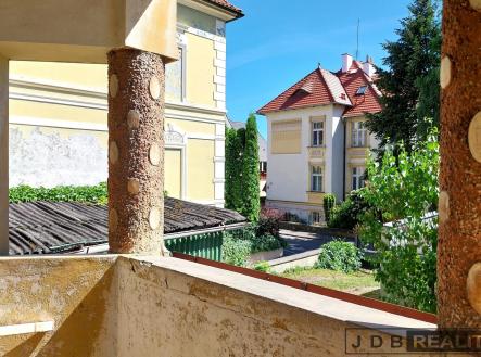 pohled z balkonu | Prodej - dům/vila, 266 m²