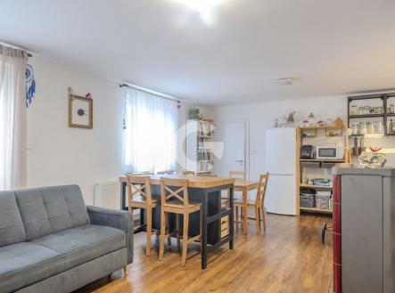 foto: 3 | Prodej - dům/vila, 198 m²