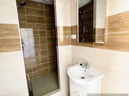 7D8DC908-F9ED-4660-9ED8-B8A4C0077623.JPG | Pronájem bytu, 2+kk, 34 m²