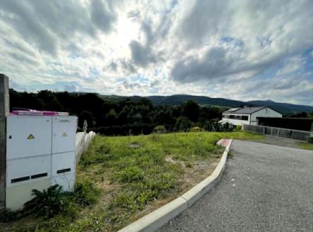 3c68181d-d087-4068-a7f4-69d3c45b4c43.JPG | Prodej - pozemek pro bydlení, 1 108 m²