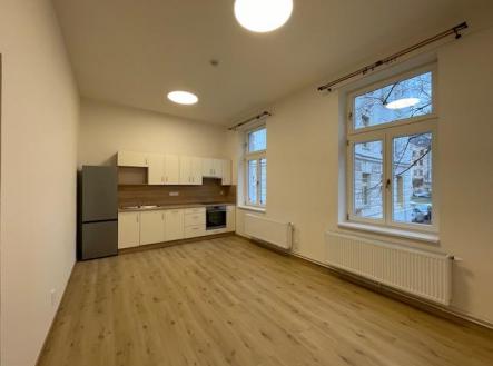 67E5C0FF-D09F-4B4F-B74C-D19318DA2AEA.JPG | Pronájem bytu, 3+kk, 74,5 m²