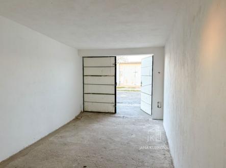 Prodej - malý objekt/garáž