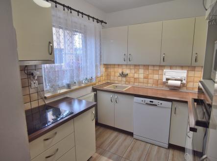 nová kuchyň | Prodej - dům/vila, 162 m²
