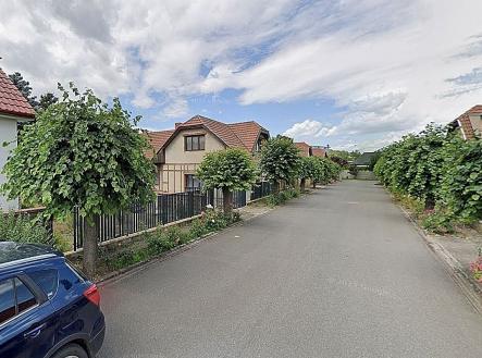 pohled do ulice | Prodej - dům/vila, 124 m²