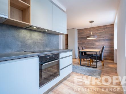 . | Pronájem bytu, 3+kk, 68 m²