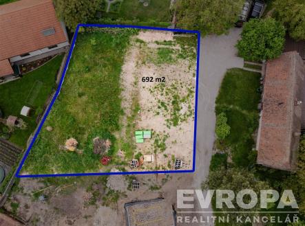 Prodej - pozemek pro bydlení, 692 m² obrázek