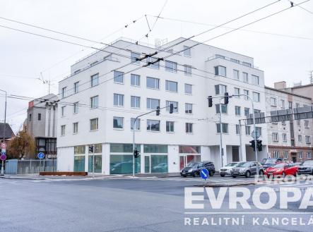 . | Pronájem bytu, 1+kk, 29 m²