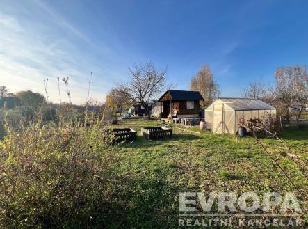 . | Prodej - pozemek, zahrada, 265 m²