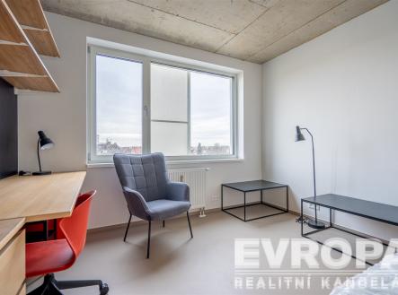 . | Pronájem bytu, 1+kk, 28 m²