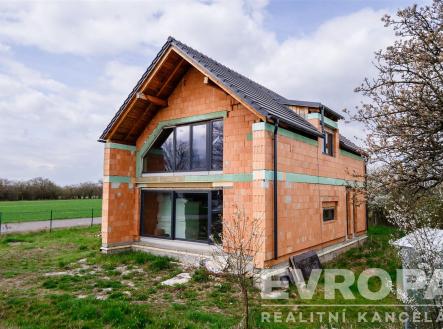 . | Prodej - dům/vila, 148 m²