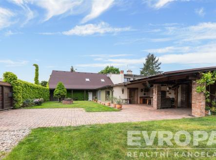 . | Prodej - dům/vila, 230 m²