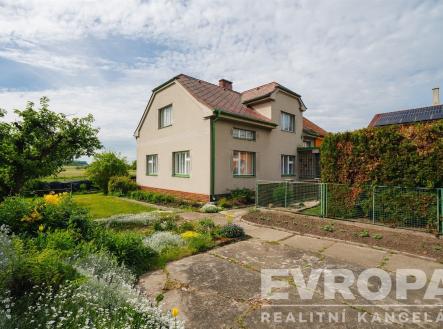 . | Prodej - dům/vila, 169 m²