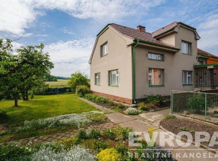 . | Prodej - dům/vila, 169 m²
