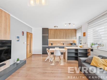 . | Prodej bytu, 3+kk, 102 m²