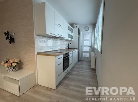 . | Pronájem bytu, 3+kk, 63 m²