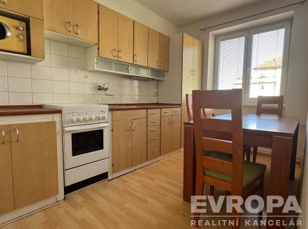 . | Pronájem bytu, 2+1, 60 m²