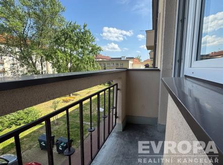 . | Pronájem bytu, 2+1, 60 m²