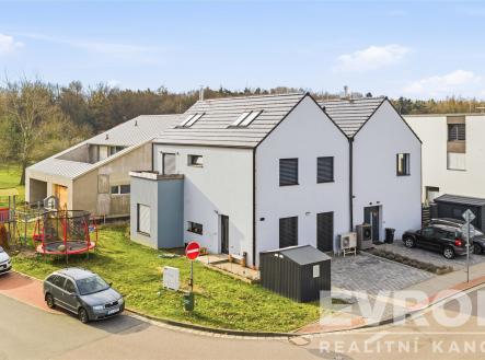 . | Prodej - dům/vila, 140 m²