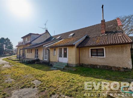 . | Prodej - skladovací prostor, 400 m²