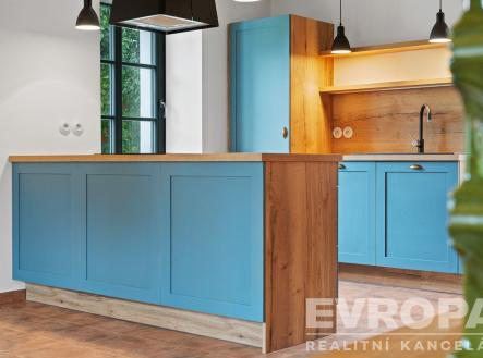 . | Prodej - dům/vila, 280 m²