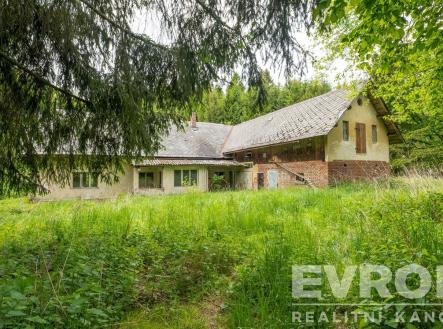 . | Prodej - dům/vila, 241 m²