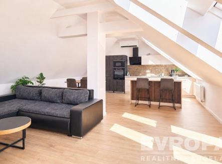 . | Prodej bytu, 3+kk, 95 m²