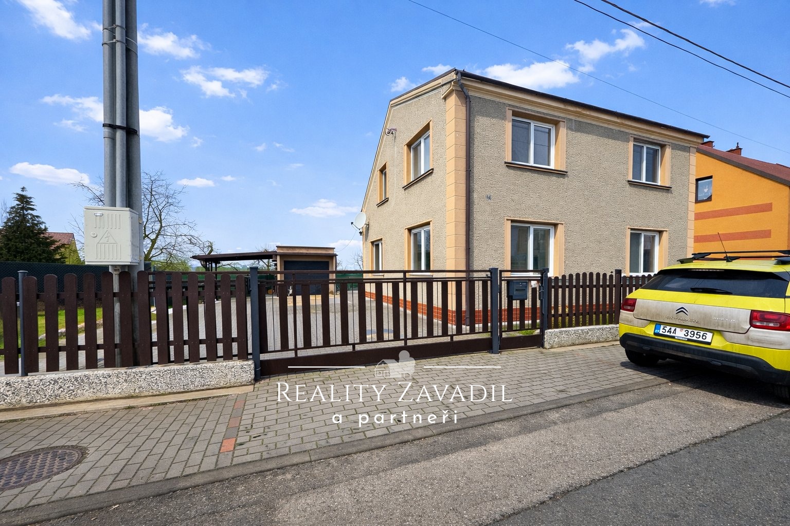 C2678EE5-0DD4-4E51-A914-9018517D3E01