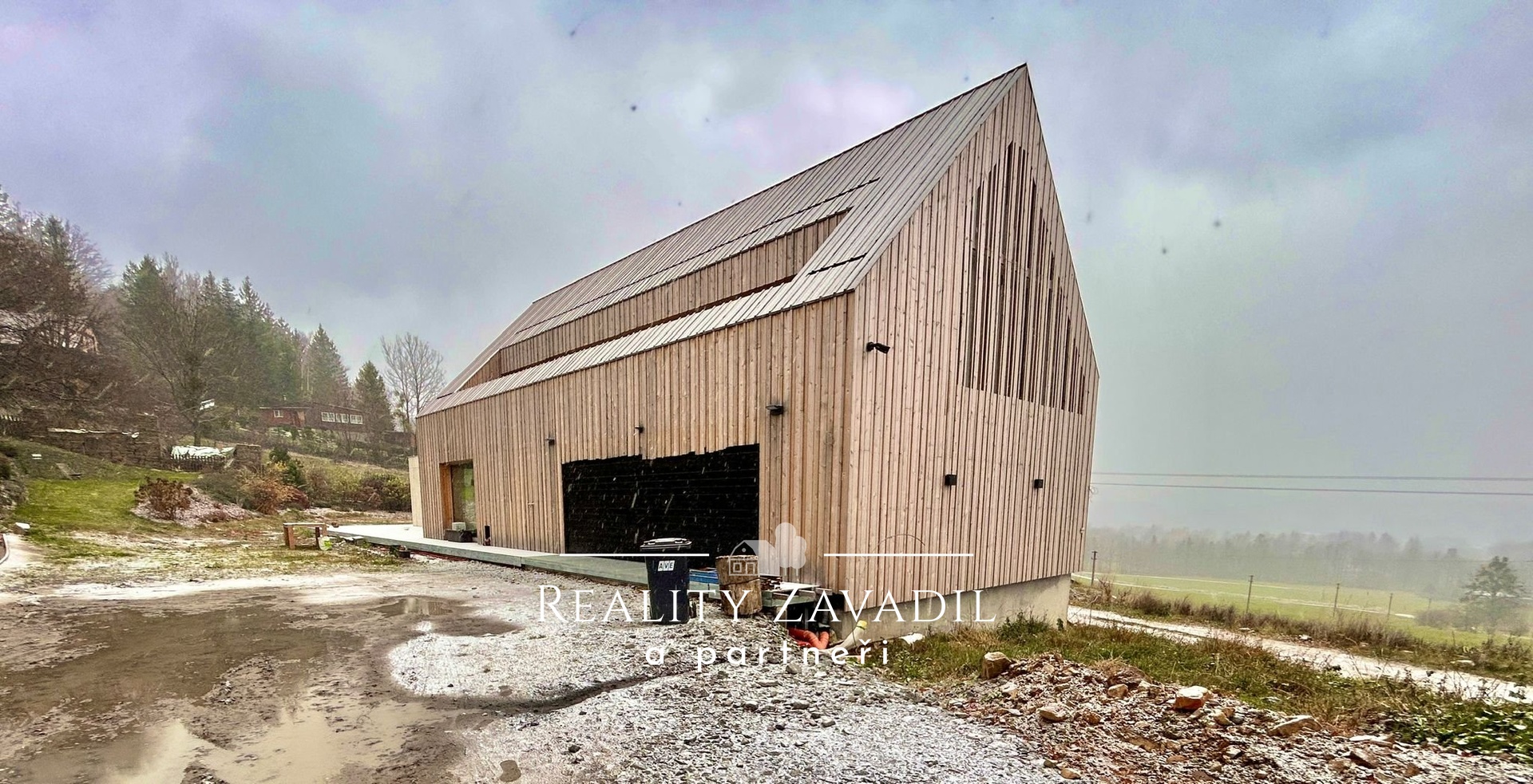 WhatsApp Image 2025-11-27 at 12.13.51