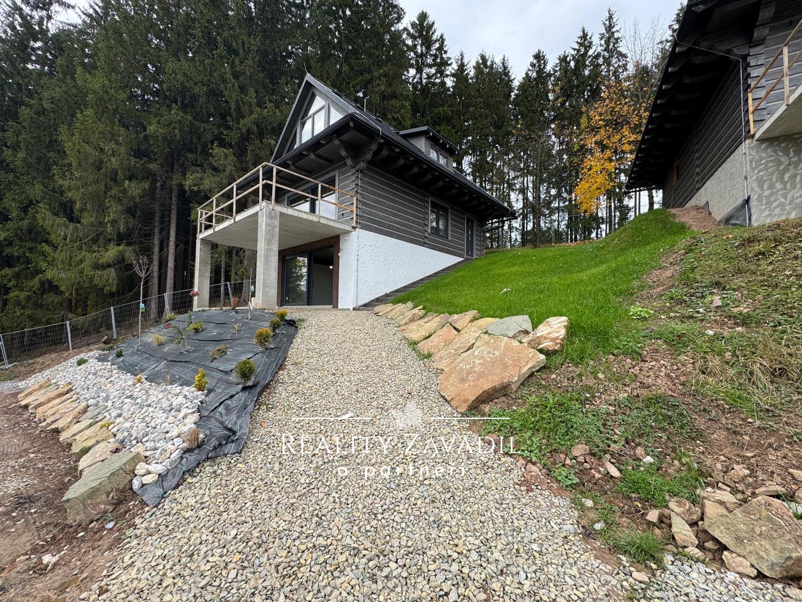 WhatsApp Image 2025-11-21 at 08.57.31 (25)