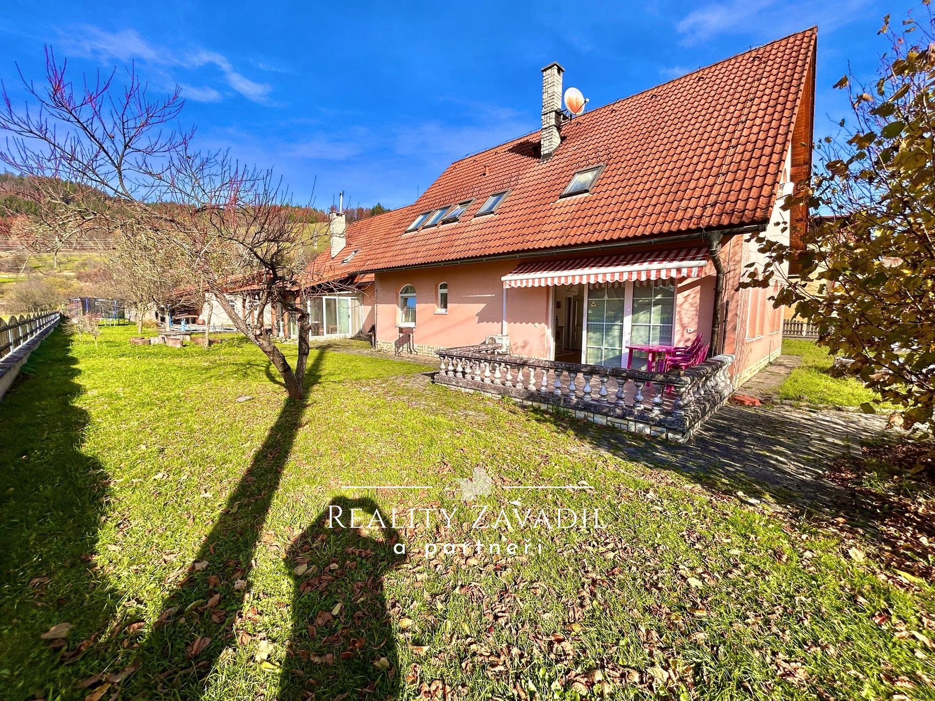 WhatsApp Image 2025-11-02 at 17.49.06 (1)