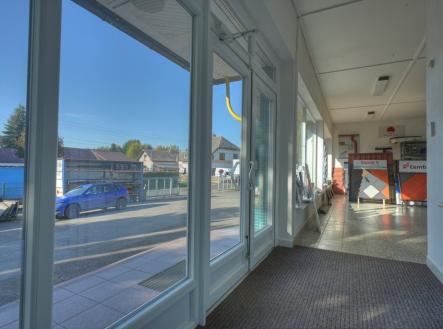 vstup do prodejny | Prodej - obchodní prostor, 265 m²