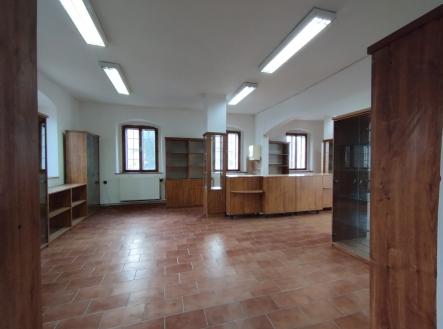 Obrázek WhatsApp, 2025-02-03 v 22.43.20_20cdd0ed | Pronájem - obchodní prostor, 66 m²