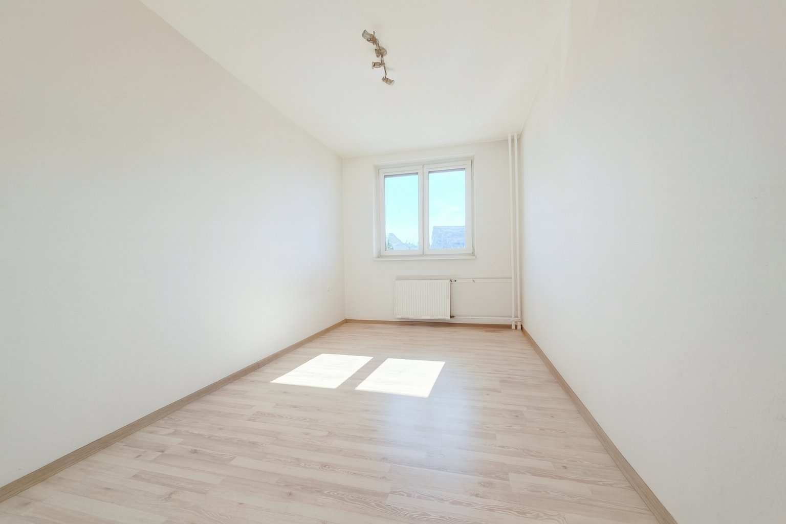 ChatGPT Image 28. 9. 2025 12_17_25