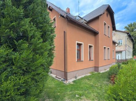 Pohled na dům 2  | Prodej - dům/vila, 105 m²