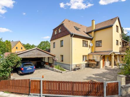 Pohled na dům | Prodej - dům/vila, 265 m²