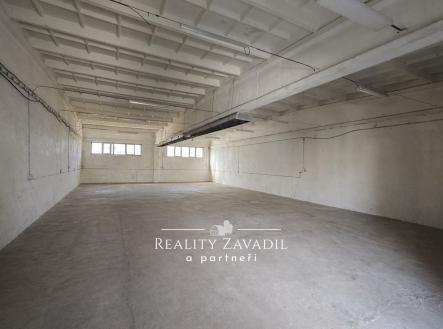 Pronájem - komerční objekt, sklad, 215 m²