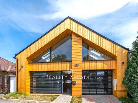 Dům | Prodej - dům/vila, 190 m²